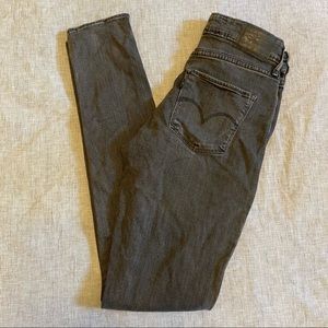 Levi’s 721 high rise skinny jeans